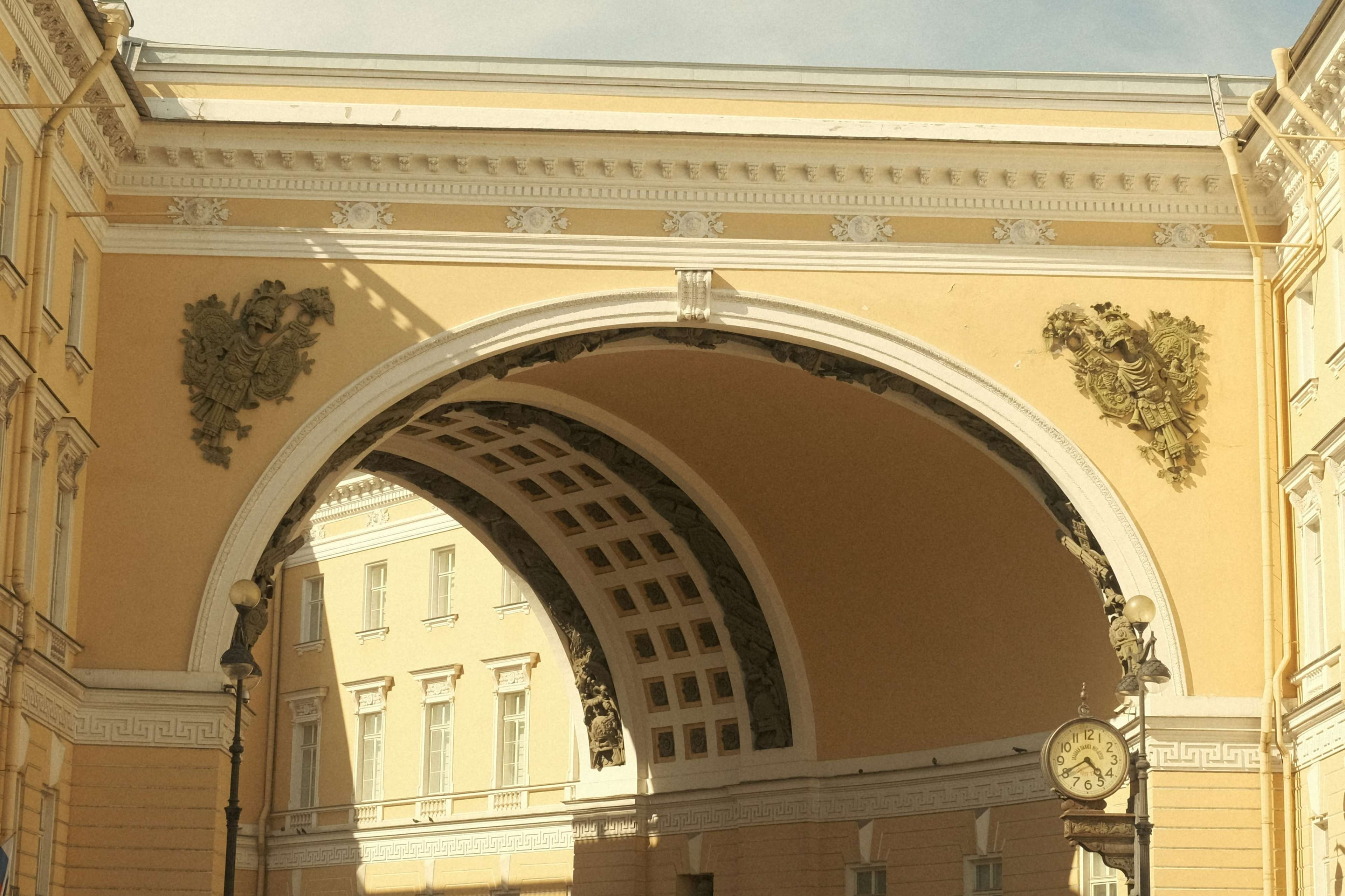 Арка главного штаба — точка маршрута «Знакомство с Петербургом»