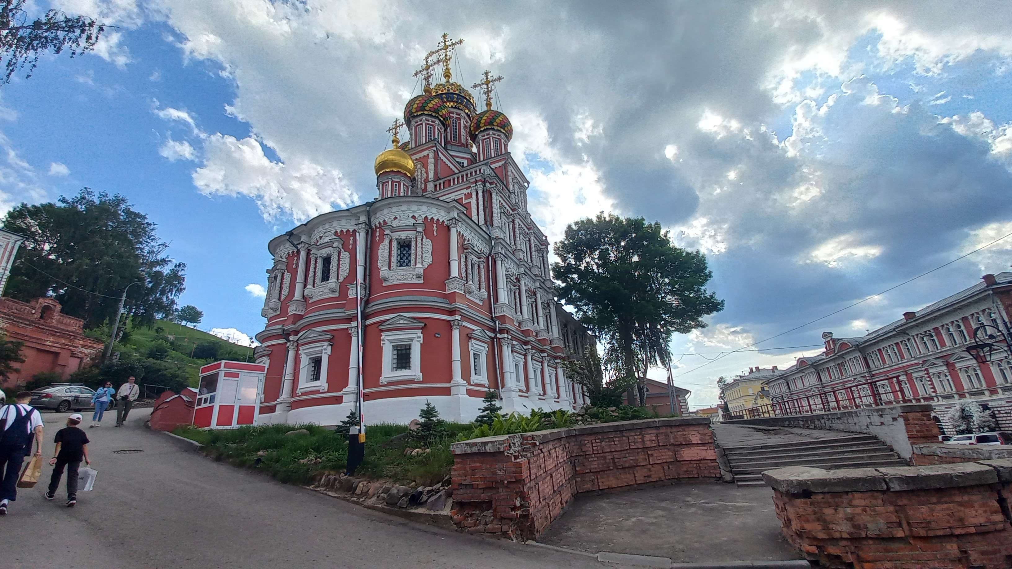 Рождественская церковь — точка маршрута «В погоне за закатом»