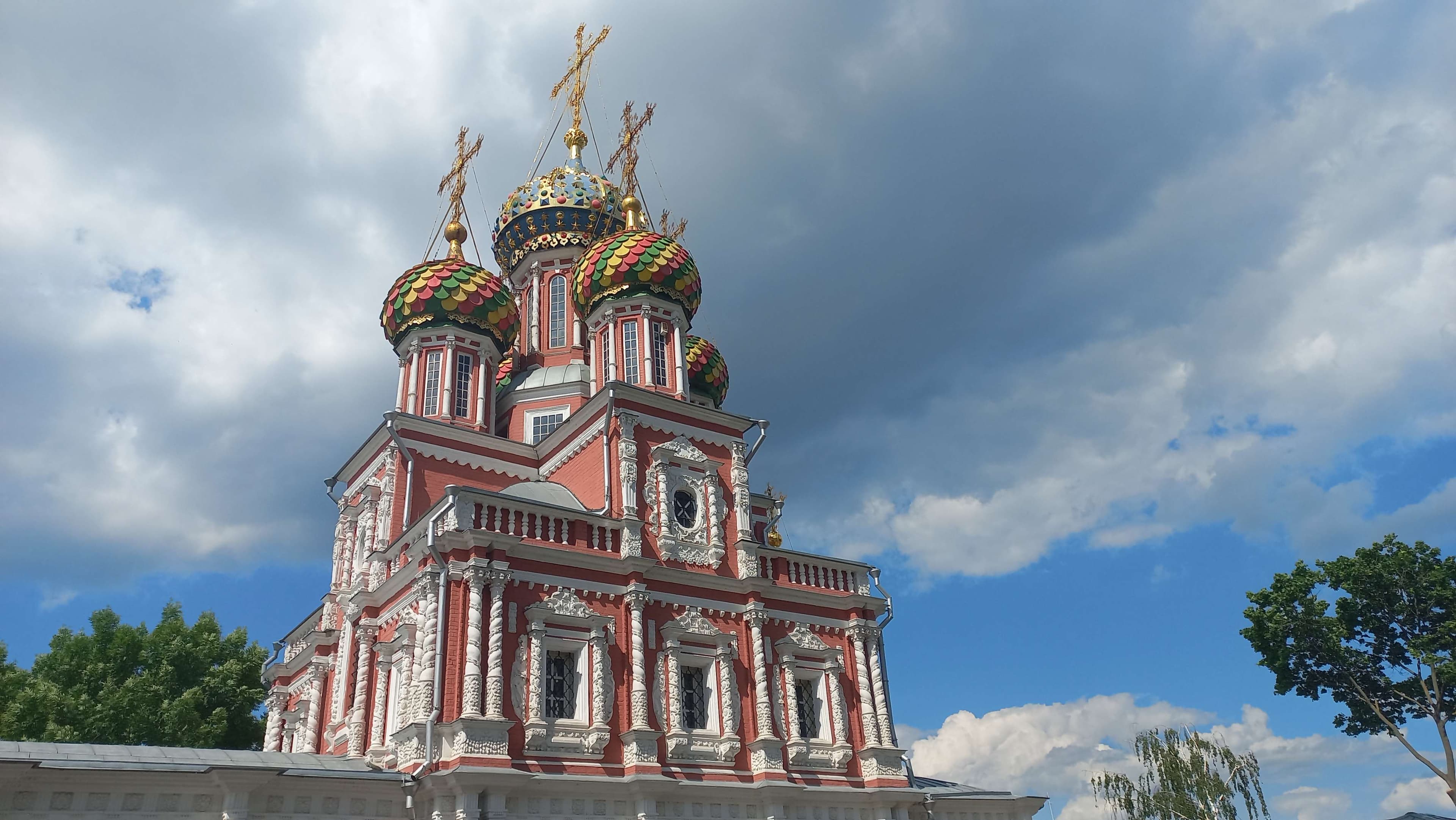 Рождественская церковь — точка маршрута «В погоне за закатом»