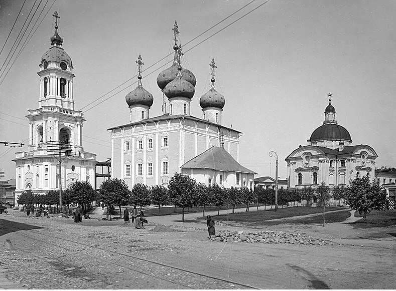 Кафедральный Спасо-Преображенский собор — точка маршрута «Тверские фотографы»