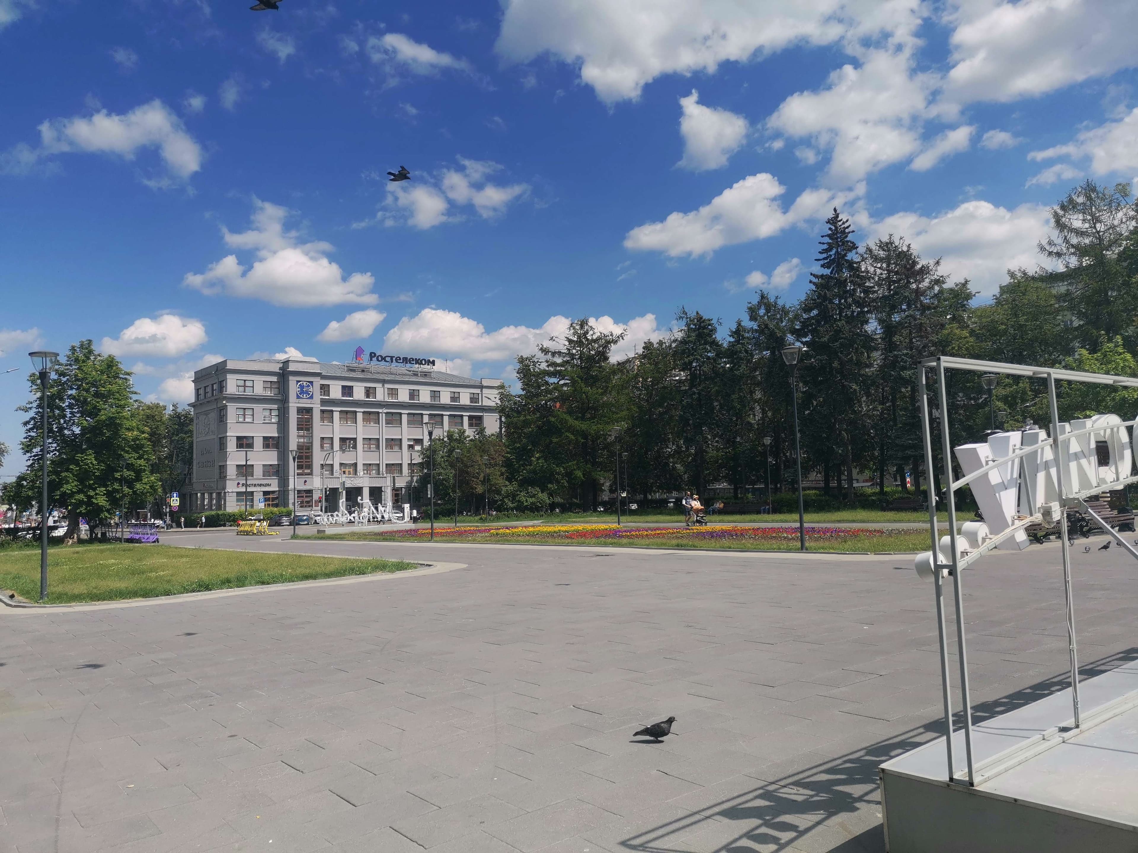 Площадь Горького — точка маршрута «В погоне за закатом»