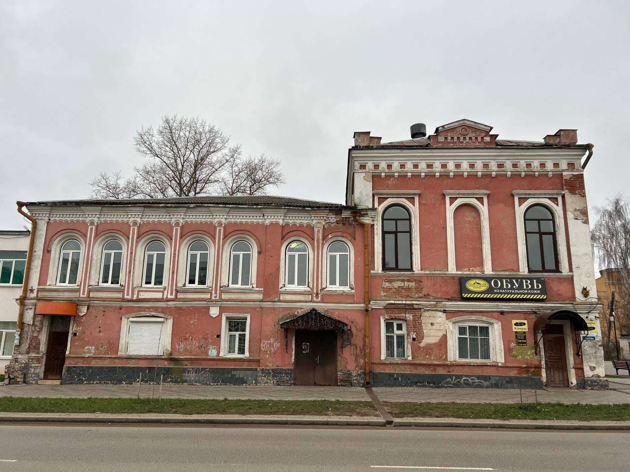 Здание подворья Троицко-Ильинского монастыря — точка маршрута «Кимрский модерн»