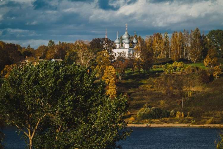 Крестовоздвиженский собор — точка маршрута «Левый берег»