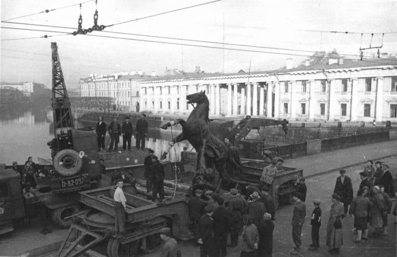 Аничков мост — точка маршрута «Маршрут «Фантомные памятники блокады»»