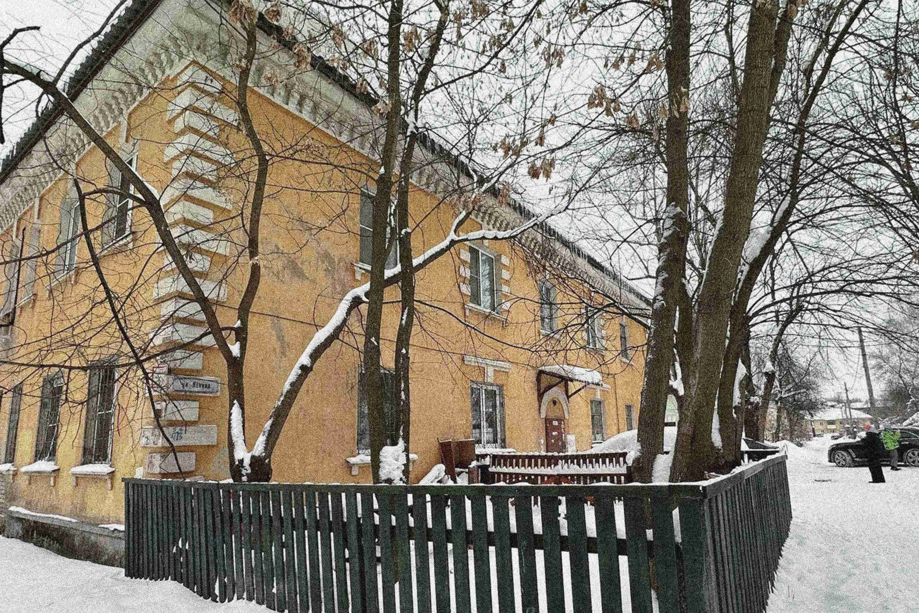 Дом Пальто — точка маршрута «Места съёмок «Слова пацана»»