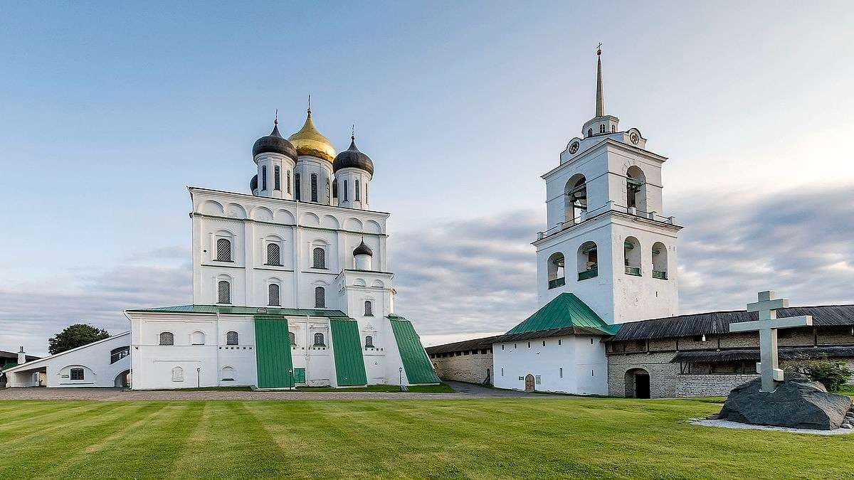 Свято-Троицкий собор — точка маршрута «Старинный Псков»