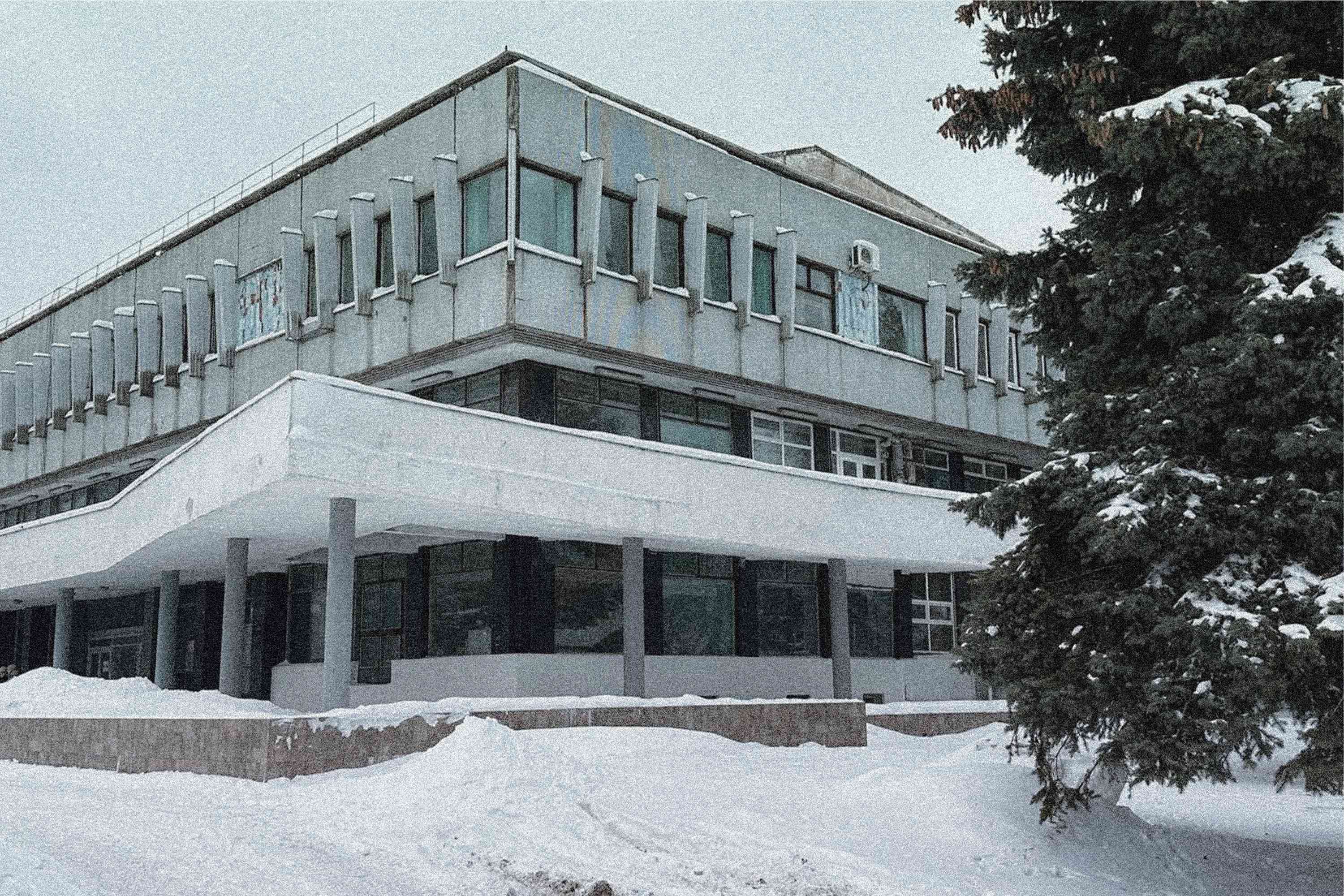 Марат вступает в комсомол — точка маршрута «Места съёмок «Слова пацана»»